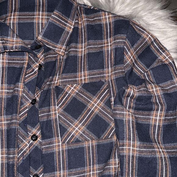 Romwe plaid button front pocket shirt. Size small. NWOT - Picture 5 of 5